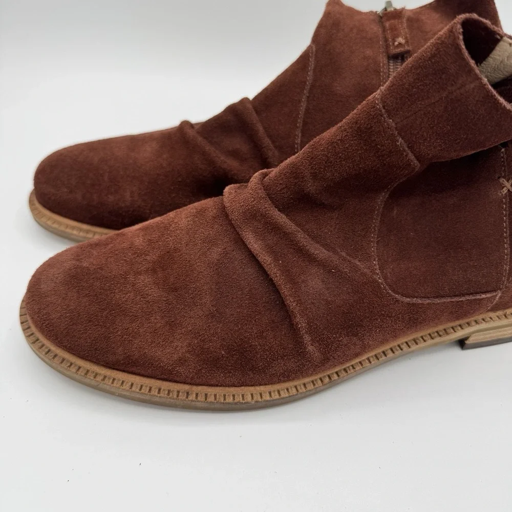 Kelsi Dagger Boots Size 8.5 Women's Suede Upper‎ Ruched Brown Booties west-EUC!